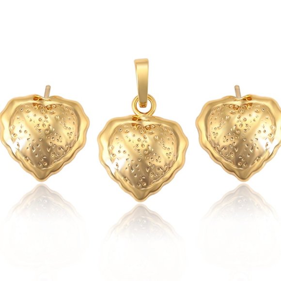 Stunning 18KGP Heart Jewelry Set